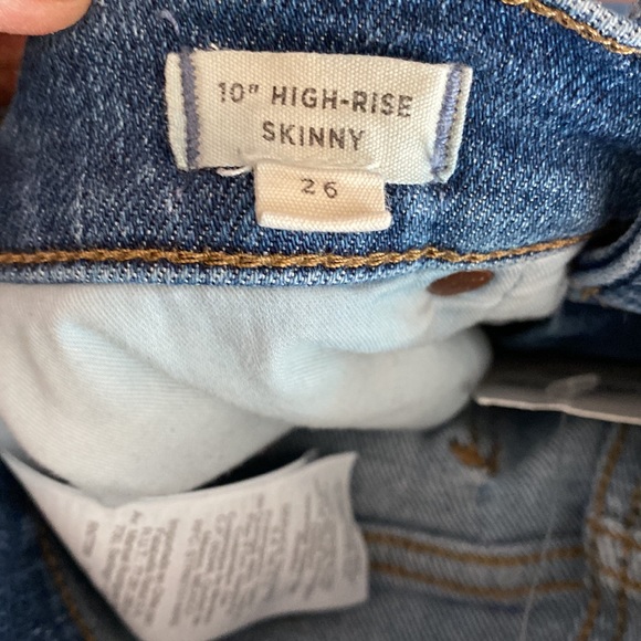 Madewell 10" High-Rise Skinny Jeans in Wendover Wash: TENCEL™ Denim - Picture 12 of 14